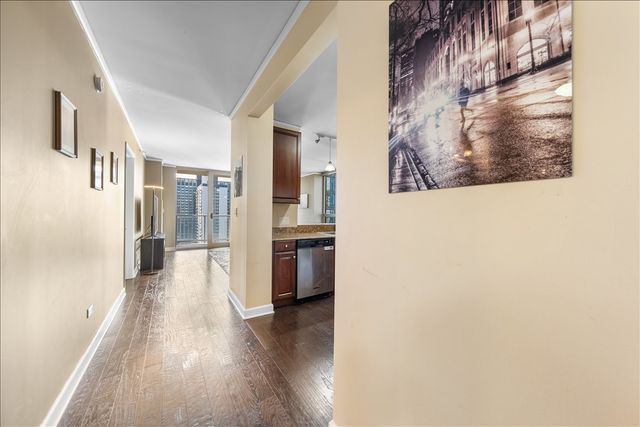 420 E WATERSIDE Drive 2303, Chicago, IL 60601