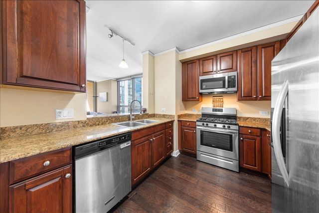 420 E WATERSIDE Drive 2303, Chicago, IL 60601