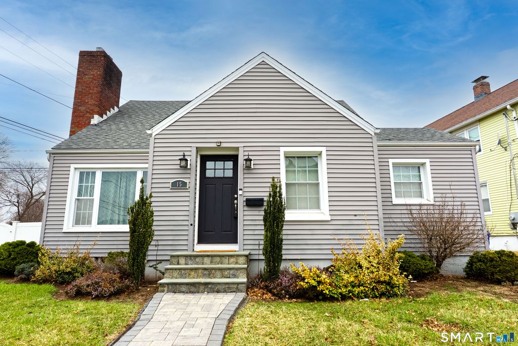 15 Henry Avenue, Stratford, CT 06614