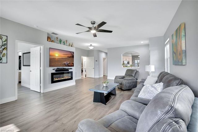 5967 Sand Wedge LN # 101, Naples, FL 34110