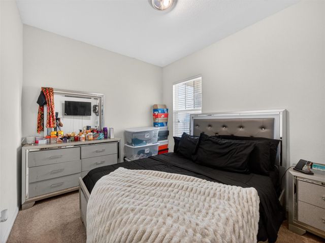 109 Rainey DR, Jarrell, TX 76537