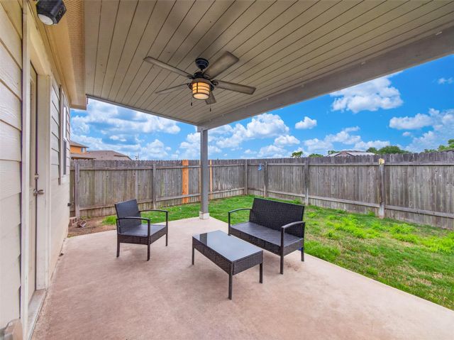 109 Rainey DR, Jarrell, TX 76537