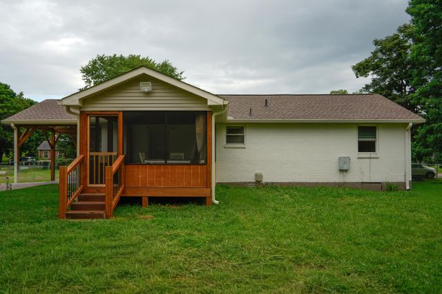 612 Wilkinson LN, White House, TN 37188