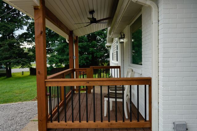 612 Wilkinson LN, White House, TN 37188
