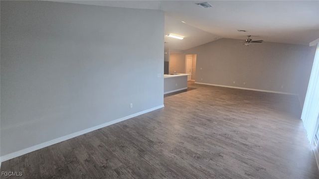 927 SW Embers TER, Cape Coral, FL 33991