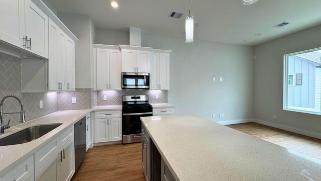 615 Northew Street, Houston, TX 77091