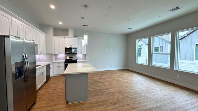 615 Northew Street, Houston, TX 77091