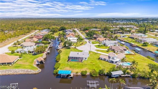 20640 Porthole CT, Estero, FL 33928