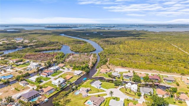 20640 Porthole CT, Estero, FL 33928