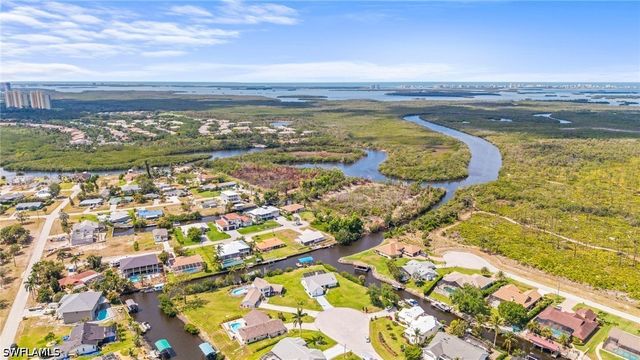 20640 Porthole CT, Estero, FL 33928