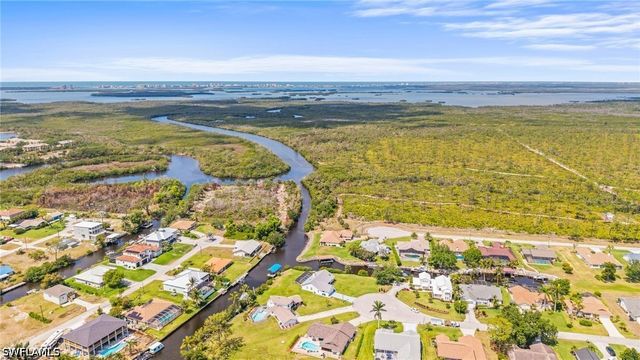 20640 Porthole CT, Estero, FL 33928