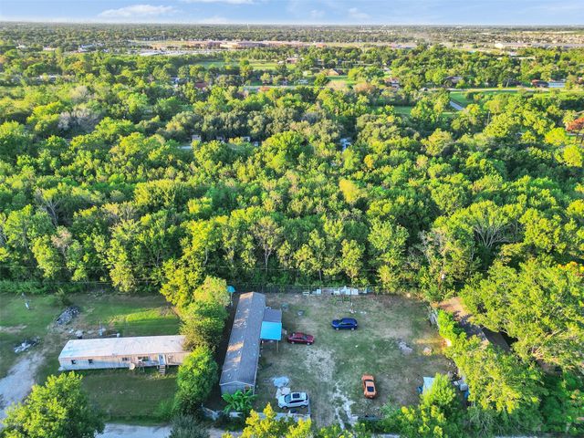 7225 7225 Libby Lane, Pearland, TX 77584