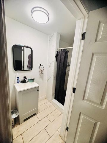 8710 N TANGERINE PLACE, Tampa, FL 33617