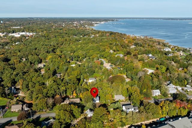 17 Sunrise Ave, Plymouth, MA 02360