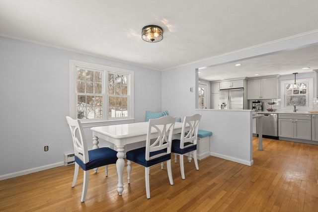 17 Sunrise Ave, Plymouth, MA 02360