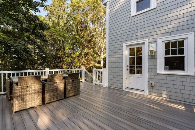 17 Sunrise Ave, Plymouth, MA 02360