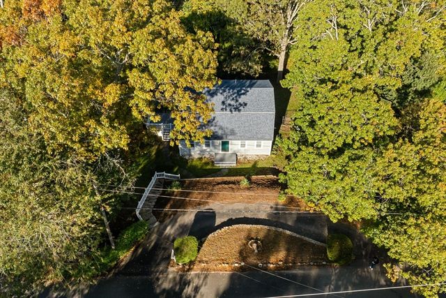 17 Sunrise Ave, Plymouth, MA 02360