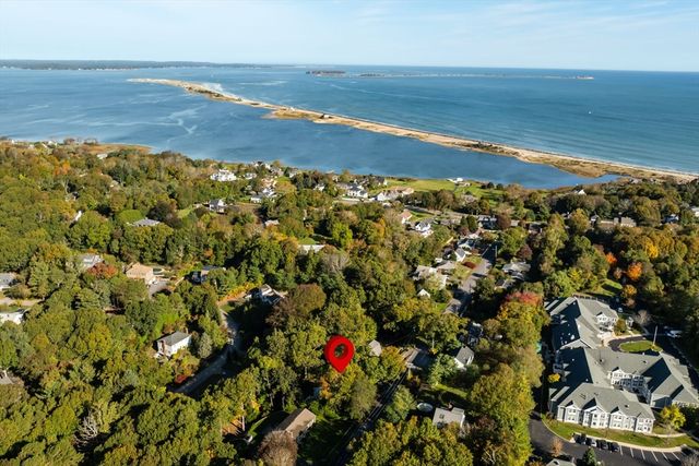 17 Sunrise Ave, Plymouth, MA 02360