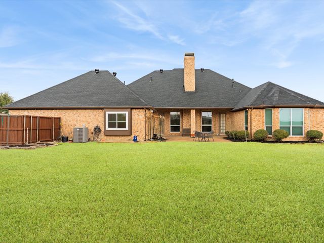 314 Parkview Drive, Sunnyvale, TX 75182