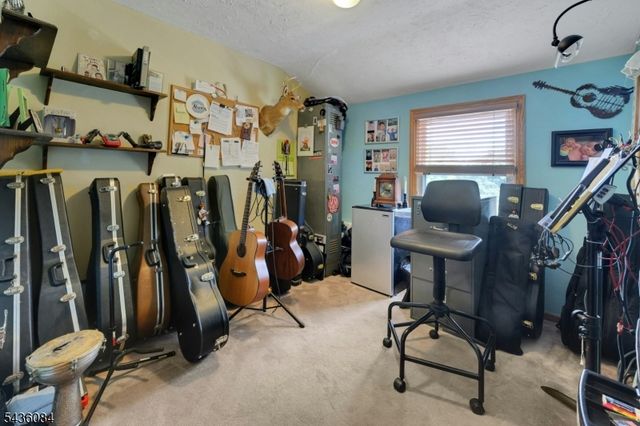 3 South Hillside Dr, Mount Olive Twp., NJ 07828