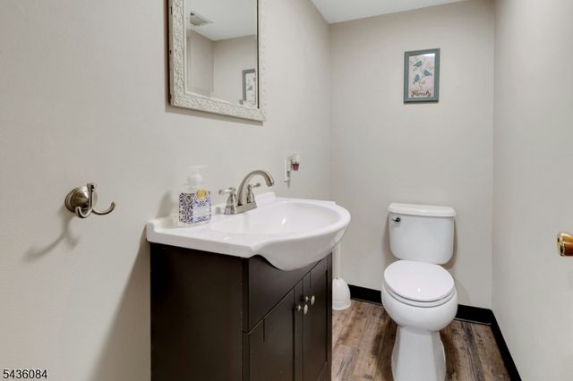 3 South Hillside Dr, Mount Olive Twp., NJ 07828