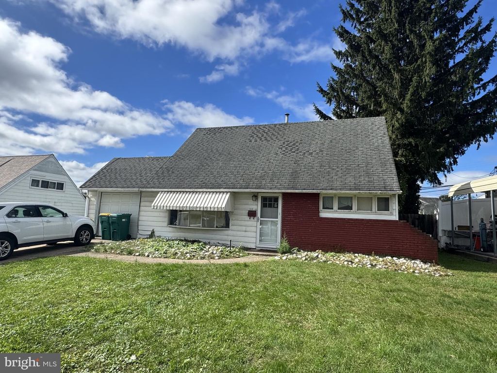 115 VERMONT LN, LEVITTOWN, PA 19054 — exterior