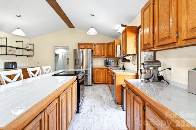 20 Annie Drive, Marion, NC 28752