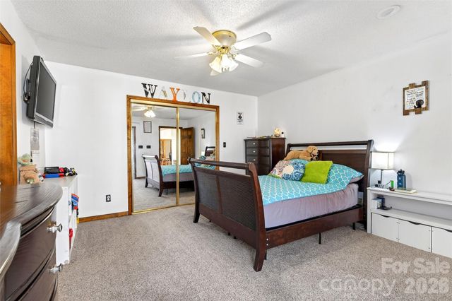 20 Annie Drive, Marion, NC 28752