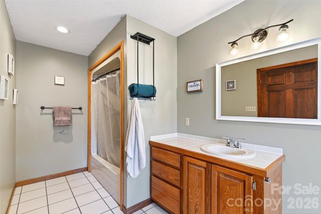 20 Annie Drive, Marion, NC 28752