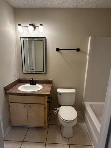 3515 Daylily Lane, Tallahassee, FL 32316