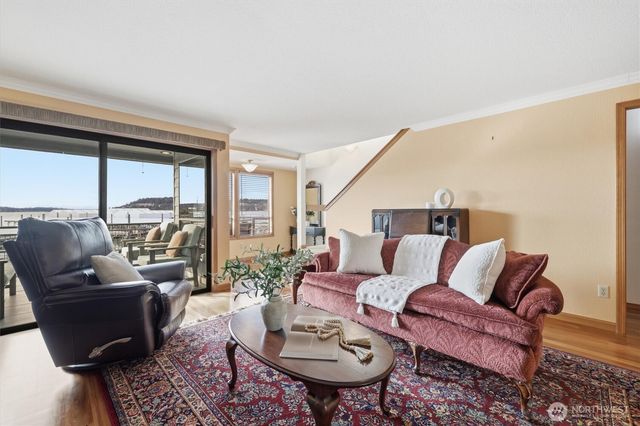 1668 S Wilton Rd, Tacoma, WA 98465