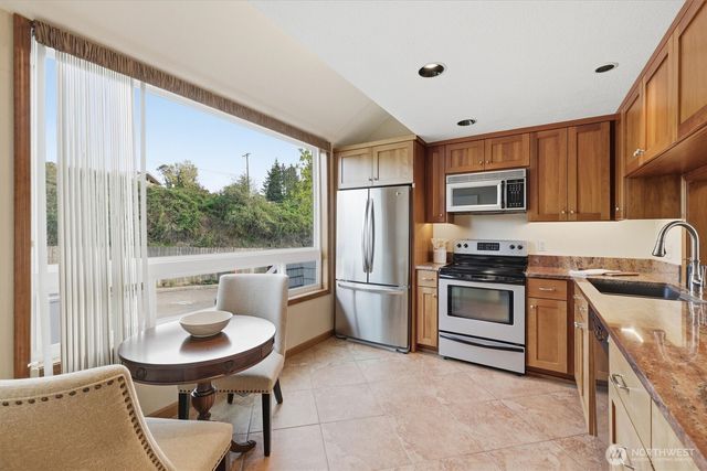 1668 S Wilton Rd, Tacoma, WA 98465
