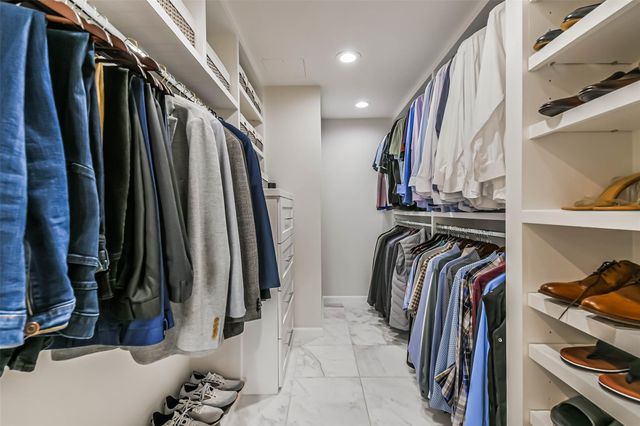 14 Greenway Plaza 15P, Houston, TX 77046