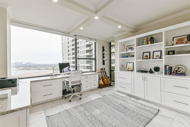 14 Greenway Plaza 15P, Houston, TX 77046