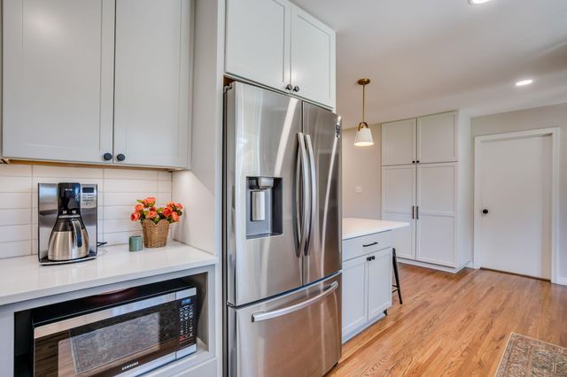 304 S Courtleigh Drive, Wichita, KS 67218