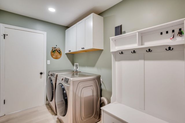 304 S Courtleigh Drive, Wichita, KS 67218