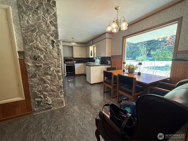 1329 State Route 4, Naselle, WA 98638