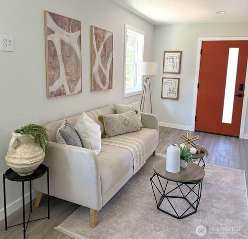 323 SW 108th Street, Seattle, WA 98146