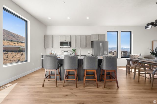 281 E ENDURANCE CIR, Draper, UT 84020