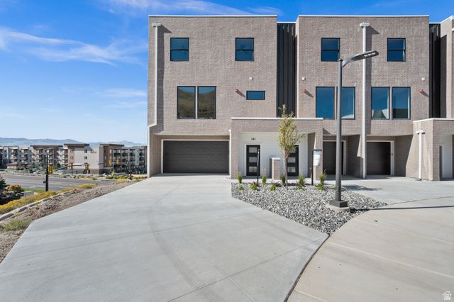 281 E ENDURANCE CIR, Draper, UT 84020