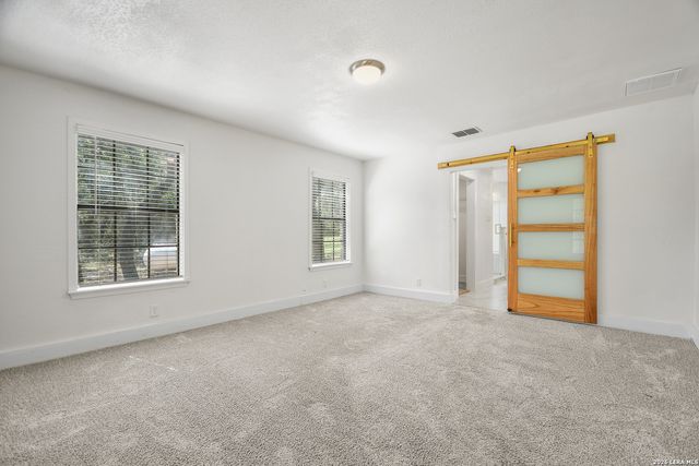 104 Rusty Ln, Boerne, TX 78006