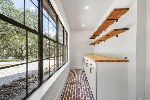 104 Rusty Ln, Boerne, TX 78006