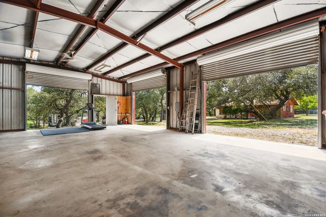 104 Rusty Ln, Boerne, TX 78006