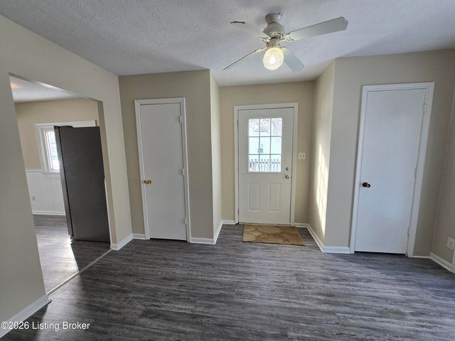 214 Alpha Ave, Louisville, KY 40218