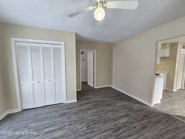 214 Alpha Ave, Louisville, KY 40218