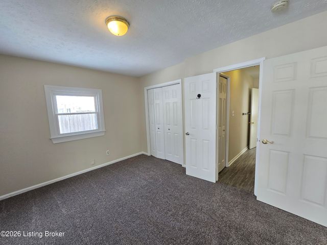 214 Alpha Ave, Louisville, KY 40218