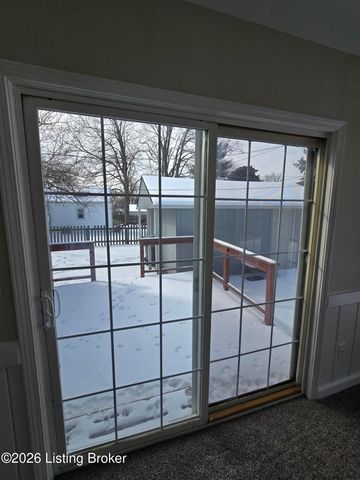 214 Alpha Ave, Louisville, KY 40218