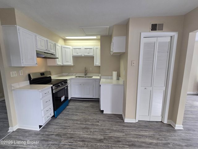 214 Alpha Ave, Louisville, KY 40218