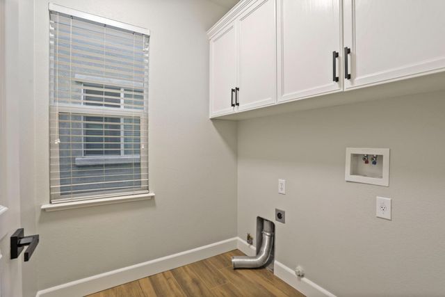 10816 Merritt Dr, Stockton, CA 95219