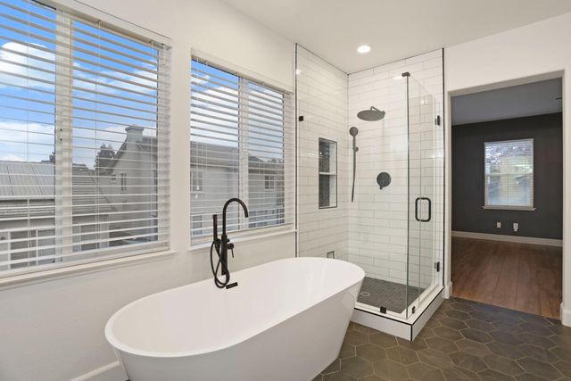 10816 Merritt Dr, Stockton, CA 95219